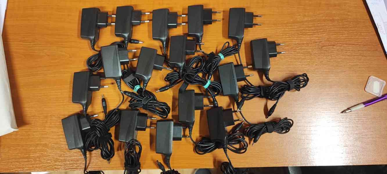 NOKIA AC-2E, ACP-7E, 8E a 12E - nabíječky s konektorem 3,5mm - foto 4