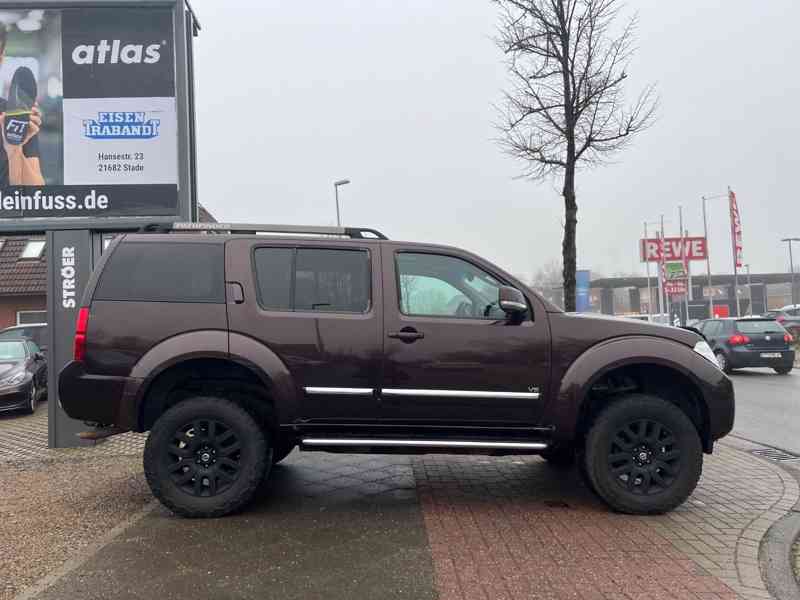 Nissan Pathfinder 3.0 dCi LE Redneck Edtion 170kw - foto 6