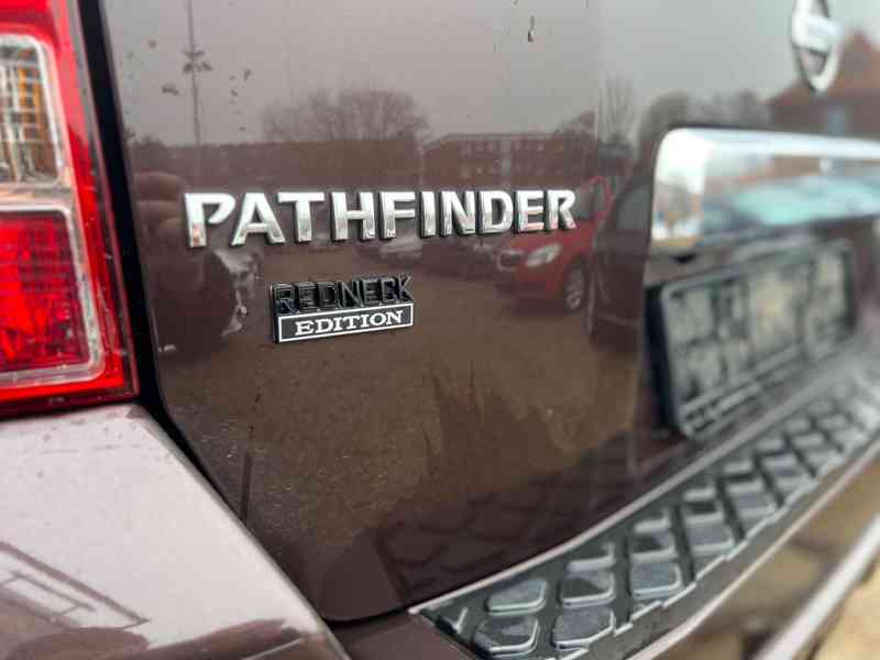 Nissan Pathfinder 3.0 dCi LE Redneck Edtion 170kw - foto 5