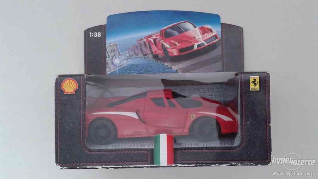 Modely Hot Wheels - Ferrari, měřítko 1:38 - foto 4