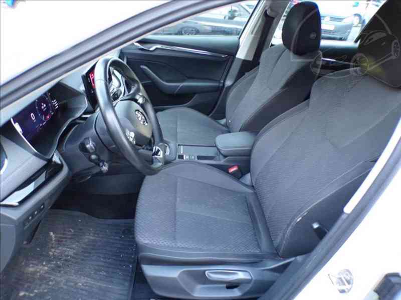 Škoda Octavia 1,5 TSI STYLE-1.MAJITEL ČR-DPH - foto 7