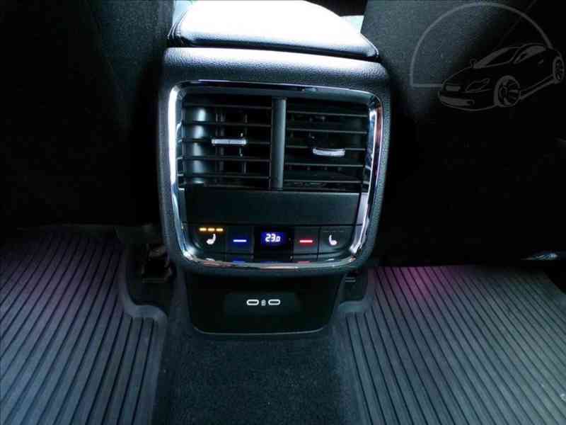 Škoda Octavia 1,5 TSI STYLE-1.MAJITEL ČR-DPH - foto 9