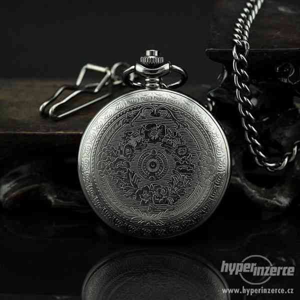 Kapesní hodinky cibule - cerne - římské číslice  - foto 2