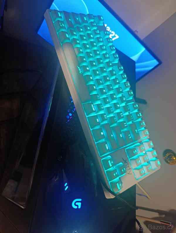 Gaming komplet PC Ryzen 7 32GB a 4,2TB , mys klavesnice lcd - foto 7