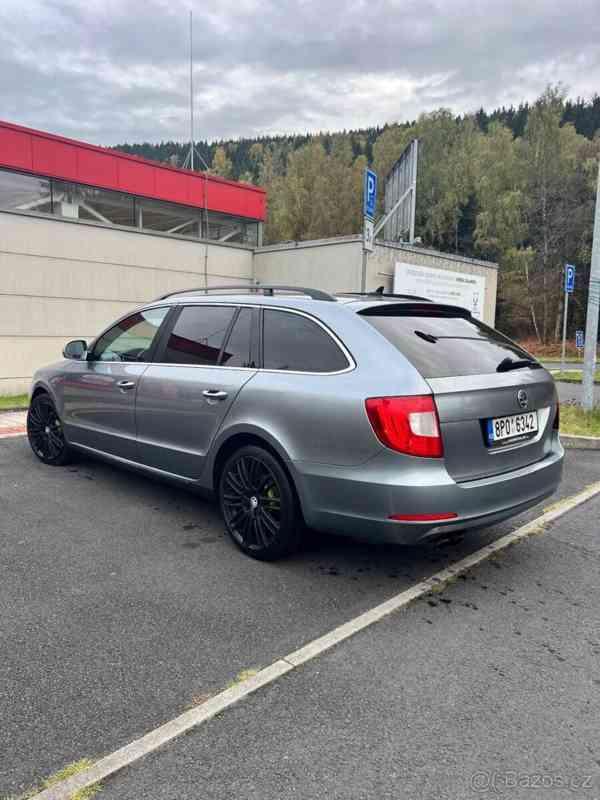 Škoda Superb 2,0   2 - foto 14