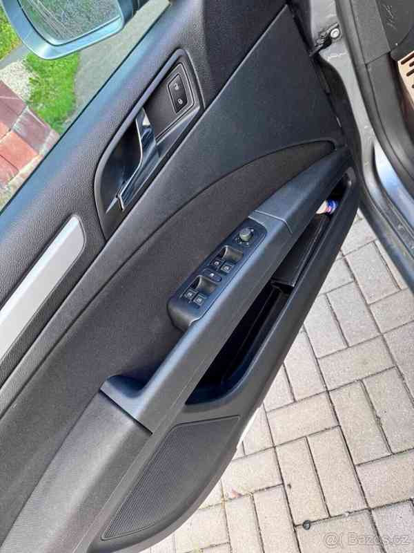 Škoda Superb 2,0   2 - foto 6