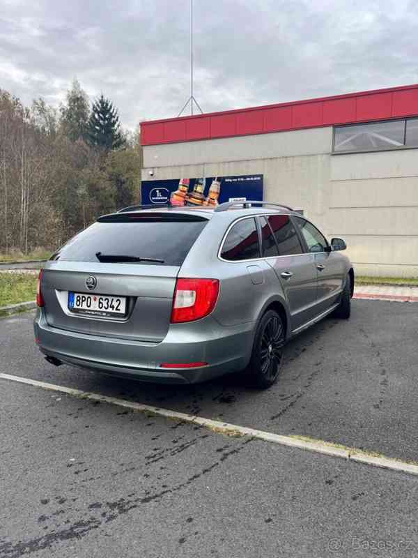 Škoda Superb 2,0   2 - foto 11