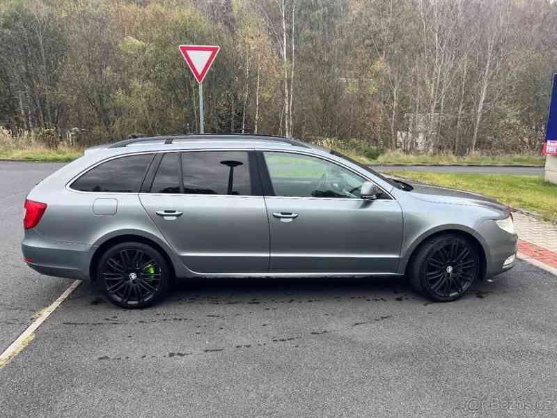 Škoda Superb 2,0   2 - foto 10
