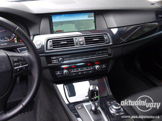 BMW 530d xDrive Steptr. Tou 3.0, nafta, automat,  2012, navigace, kůže - foto 7