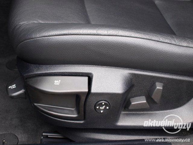 BMW 530d xDrive Steptr. Tou 3.0, nafta, automat,  2012, navigace, kůže - foto 8