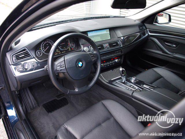 BMW 530d xDrive Steptr. Tou 3.0, nafta, automat,  2012, navigace, kůže - foto 14