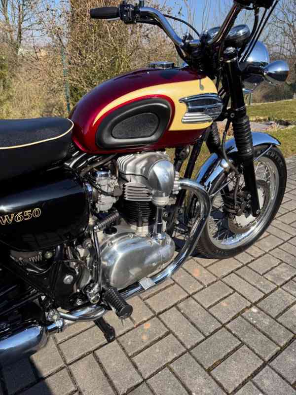 Kawasaki W 650 - foto 3