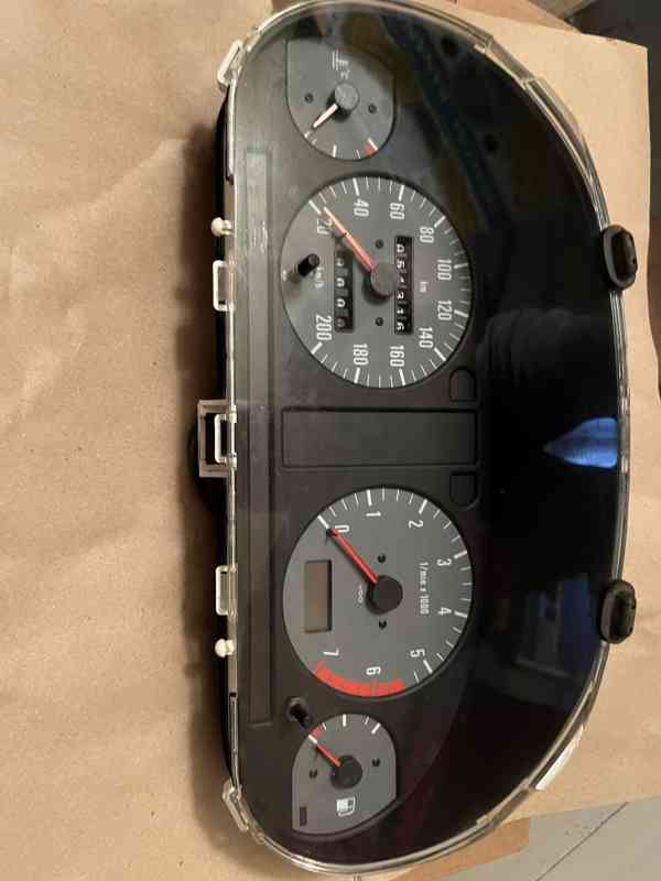 Přístrojová deska ŠKODA FELICIA 1.6 - foto 4