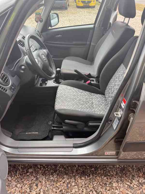Suzuki SX4 1,6i Style 4X4 benzín 88kw - foto 7