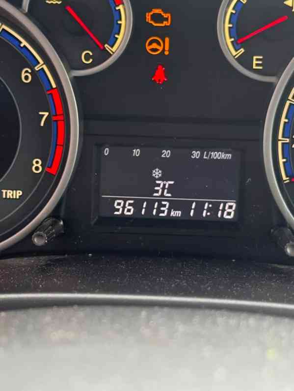 Suzuki SX4 1,6i Style 4X4 benzín 88kw - foto 15