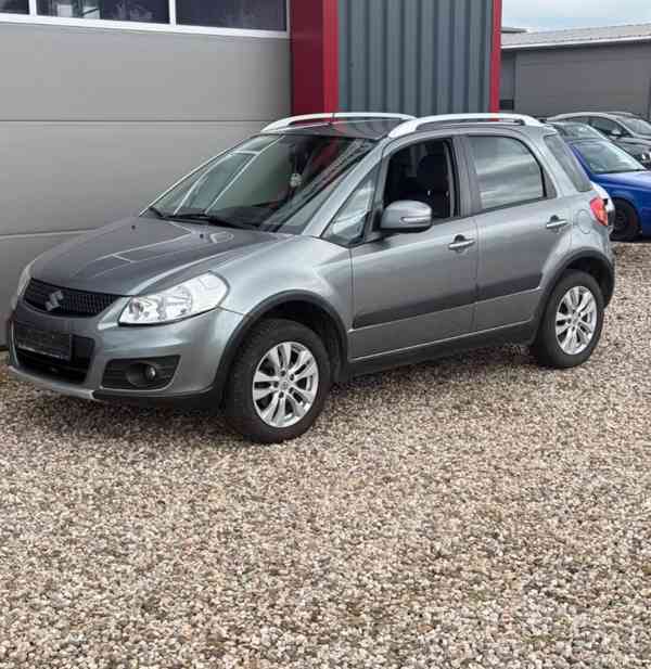 Suzuki SX4 1,6i Style 4X4 benzín 88kw - foto 21