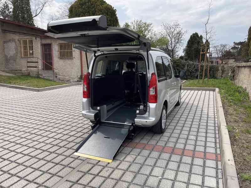 Citroën Berlingo: rampa pro převoz vozíčkáře - foto 2