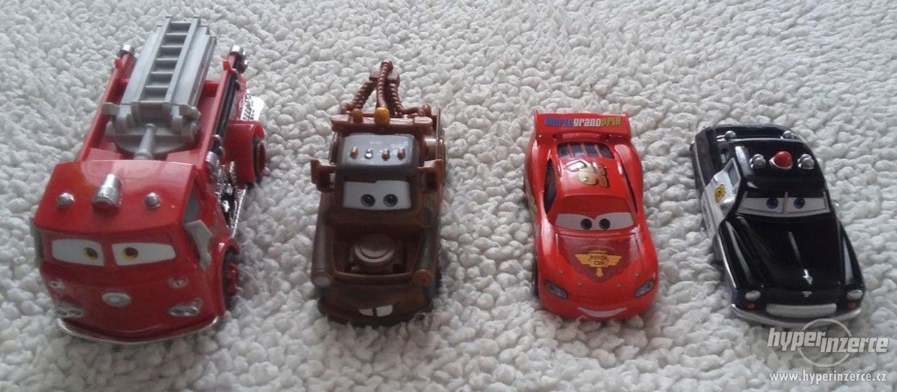 Disney Pixar Cars - Blesk, Burak, Chick, King, Serif, Mack - foto 5