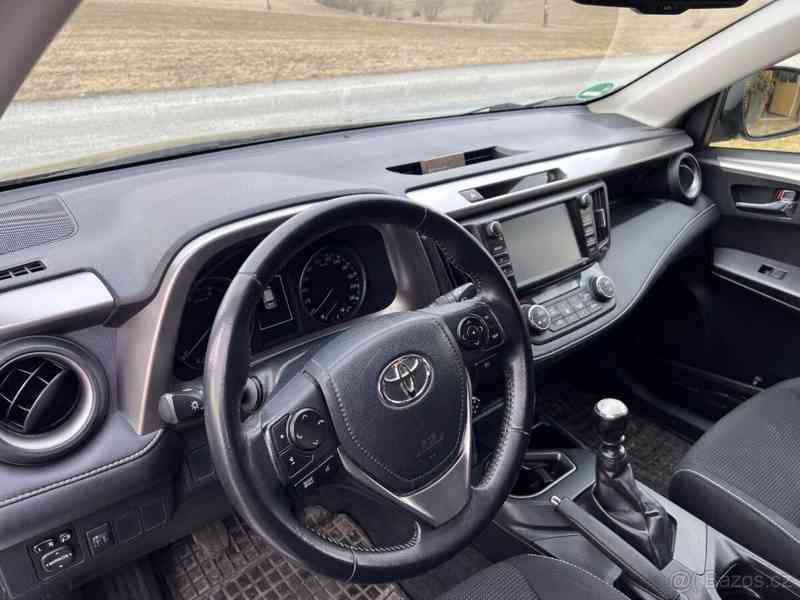 Toyota RAV4 2,0   D4D Facelift - foto 9