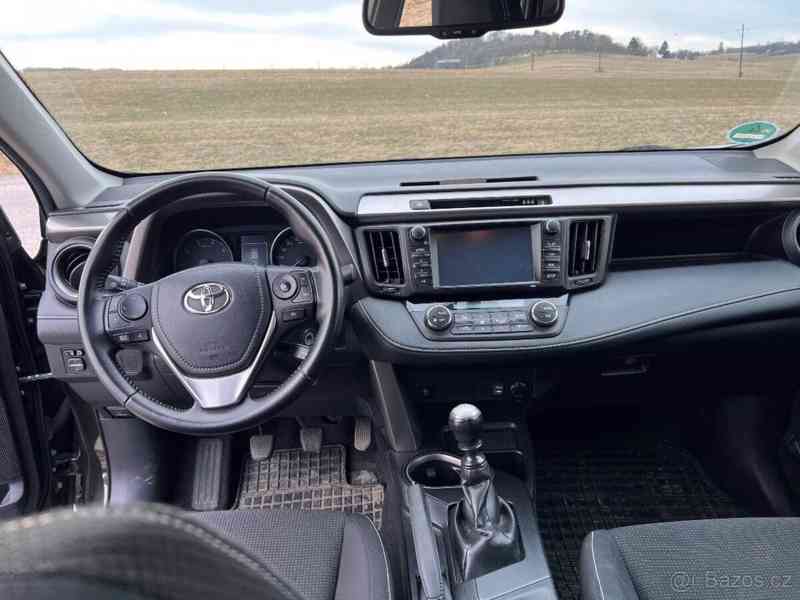 Toyota RAV4 2,0   D4D Facelift - foto 11