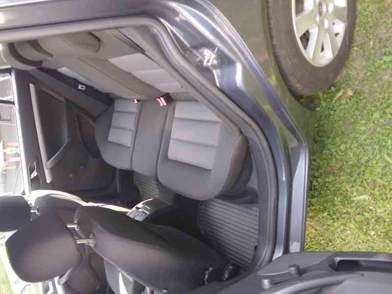 Škoda Octavia combi 1.6 FSI  85 Kw - foto 8