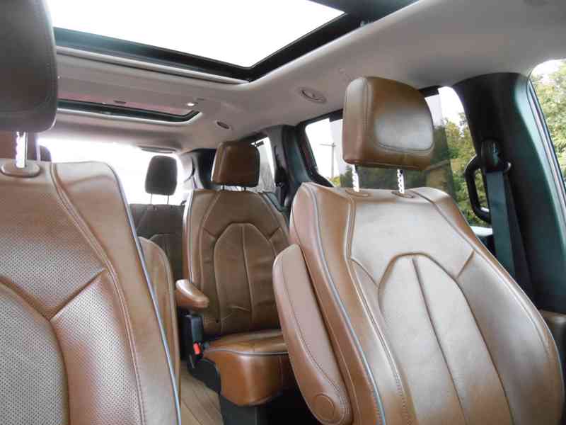 Chrysler Pacifica 3,6 Limited Sunroof TOP 2019 - foto 20