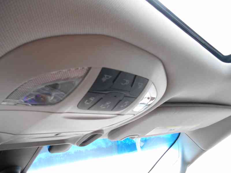 Chrysler Pacifica 3,6 Limited Sunroof TOP 2019 - foto 29