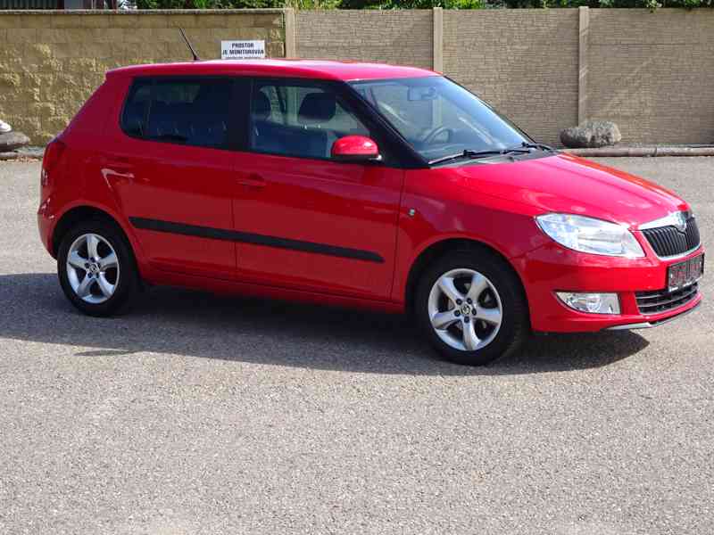 Škoda Fabia 1.2 TSI r.v.2012 (servisní knížka) ČR - foto 2