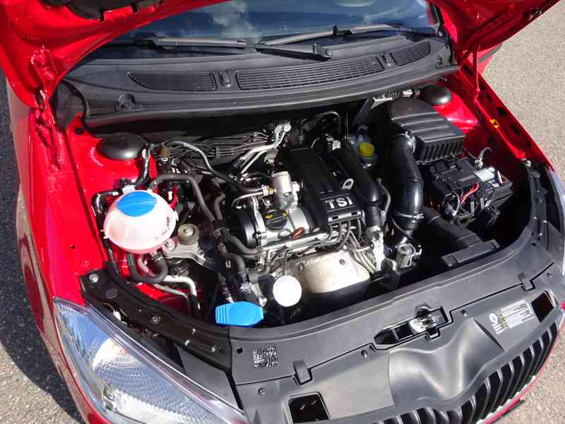 Škoda Fabia 1.2 TSI r.v.2012 (servisní knížka) ČR - foto 16