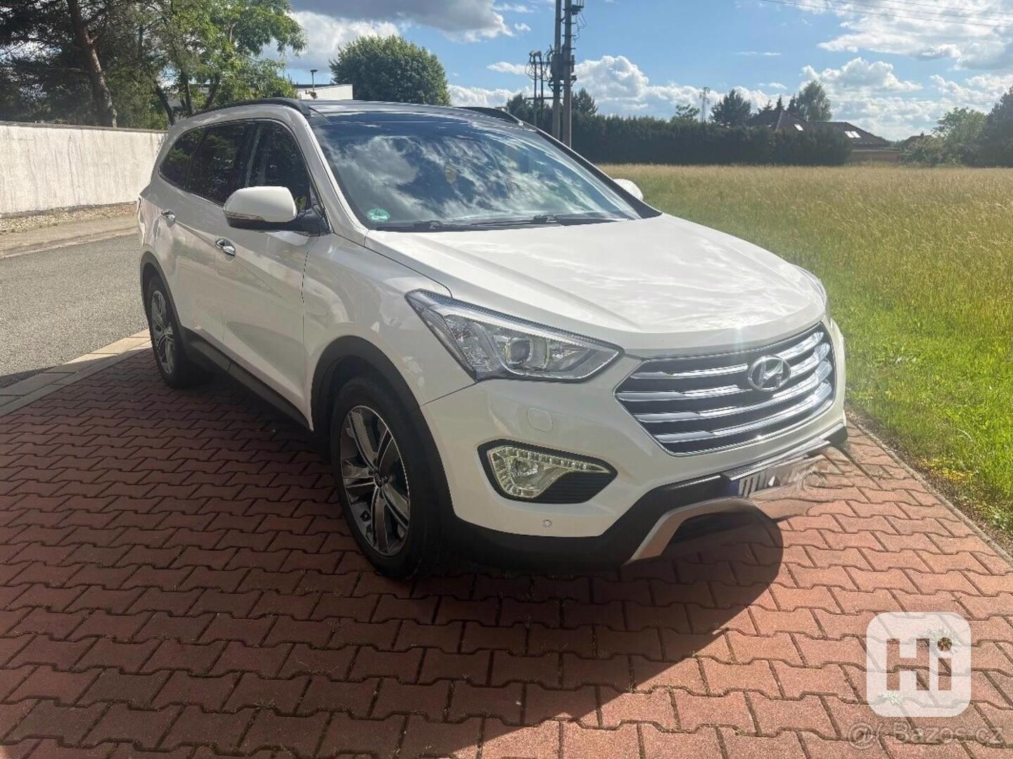 Hyundai Grand Santa Fe 2,2   CRDi 4x4 7míst tažné - foto 1