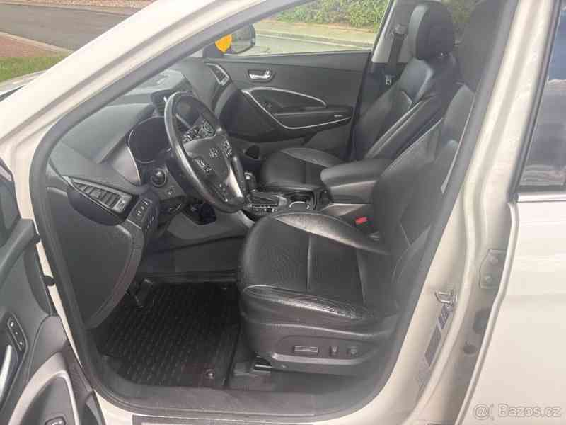 Hyundai Grand Santa Fe 2,2   CRDi 4x4 7míst tažné - foto 4