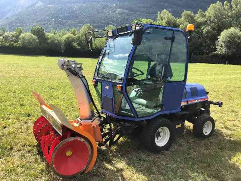 Traktor pro komunální vozidla Iseki SF 370 - foto 1