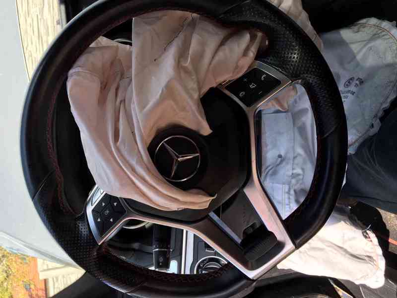 Mercedes-Benz E350 Cupe - foto 9