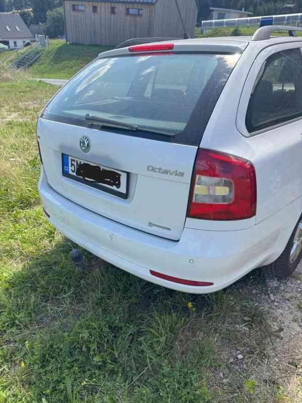 Škoda Octavia 1,6 2, rok.2011 - foto 6