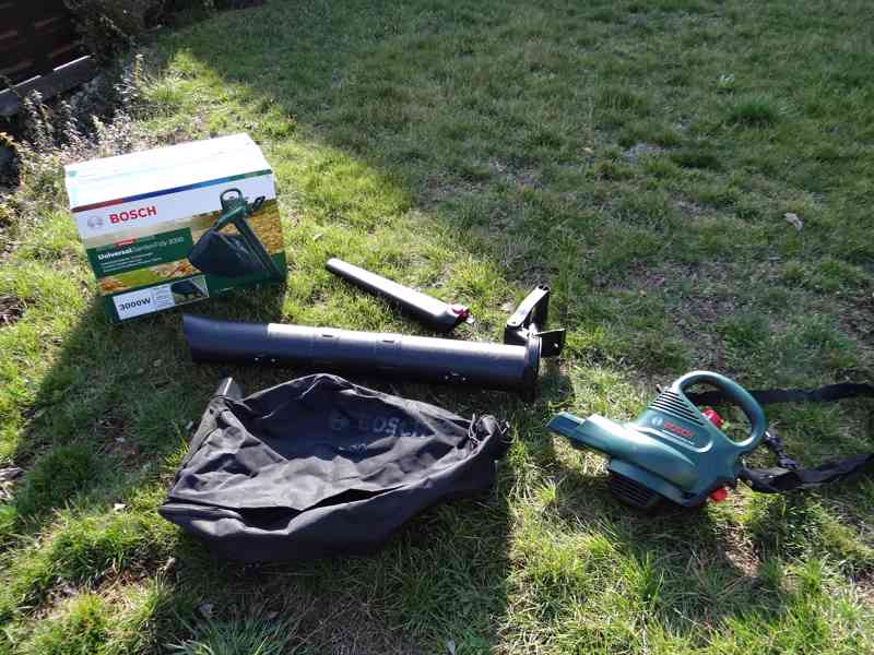 Fukar a vysavač listí Bosch Universal GardenTidy 3000 - foto 6