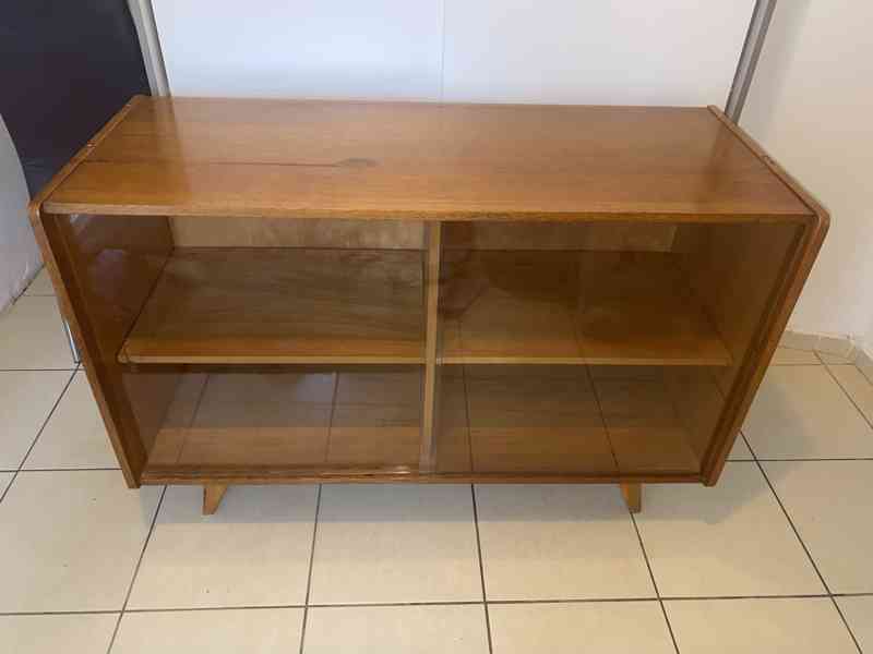 Retro komoda U-452, návrh Jiří Jiroutek 60.léta - foto 3