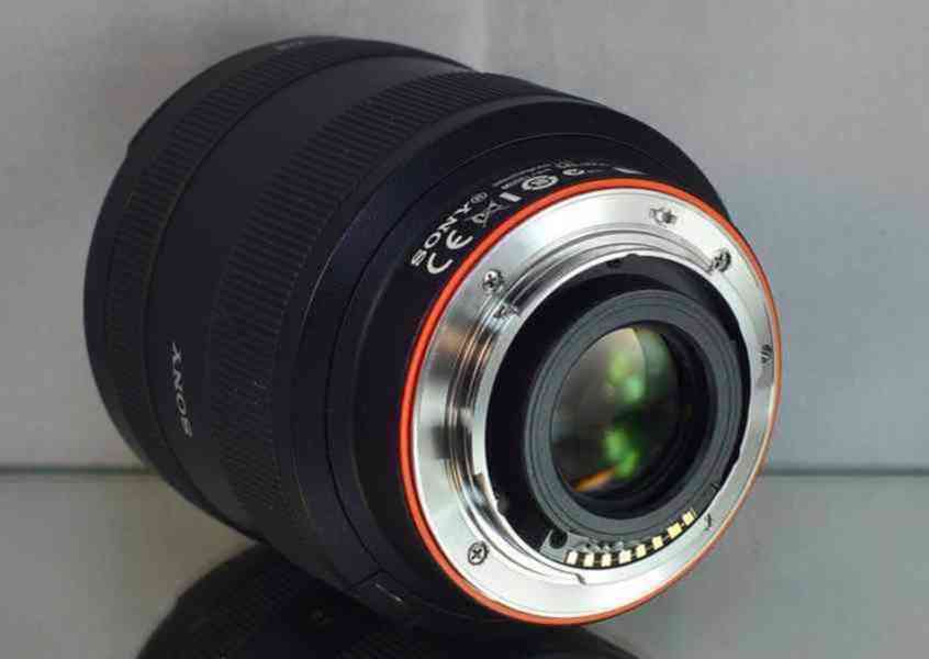 Sony DT 16-50mm 1:2.8 SSM (SAL 1650) **APS-C zoom, A-mount - foto 5