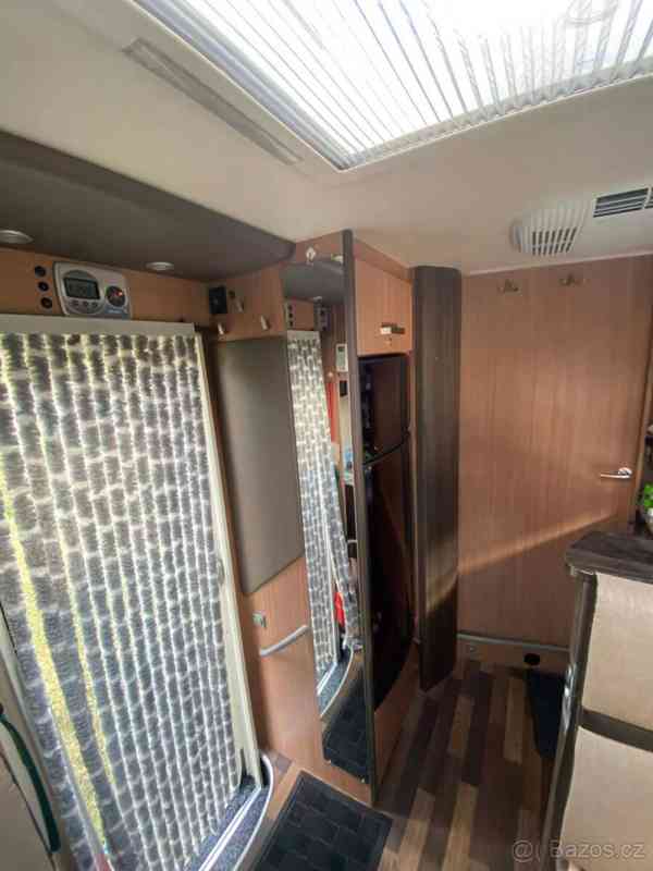 Ostatní 2,3   Obytný automobil - foto 15