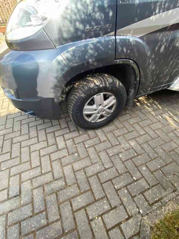 Ostatní 2,3   Obytný automobil - foto 7