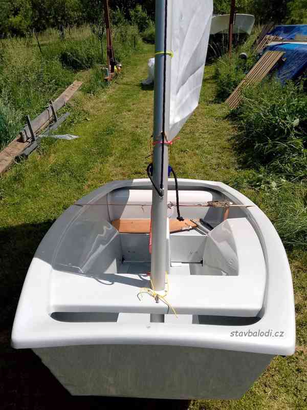 Plachetnice Optimist - foto 3