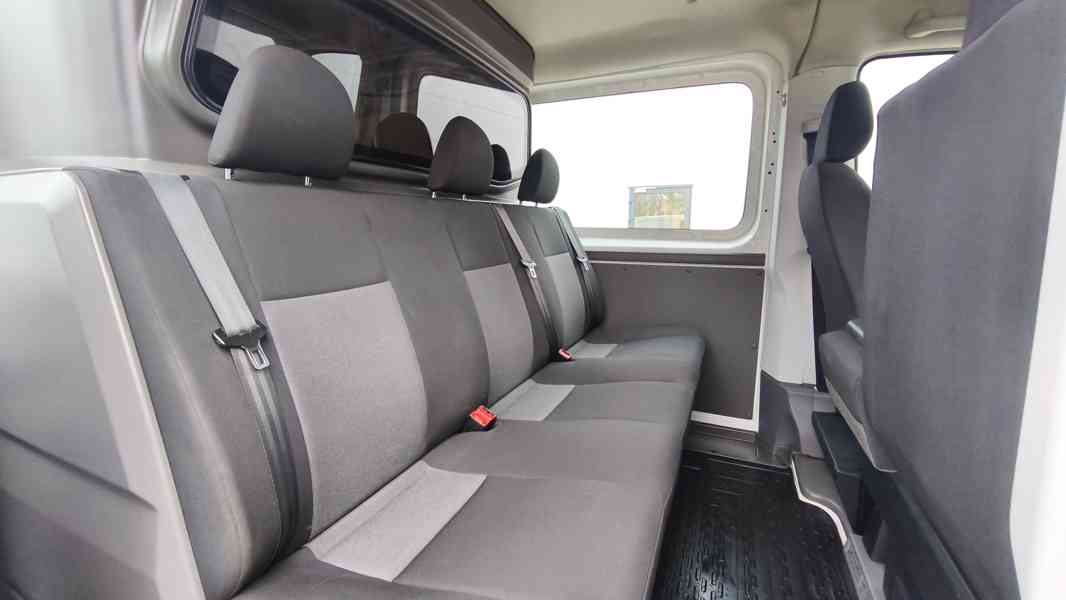 VW Crafter 35 L2H1, 2.0 TDi,ČR,6 míst - foto 18