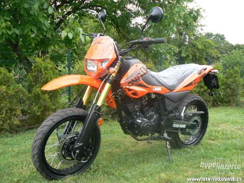 Nový LONCIN SuperMotard 125 - foto 1
