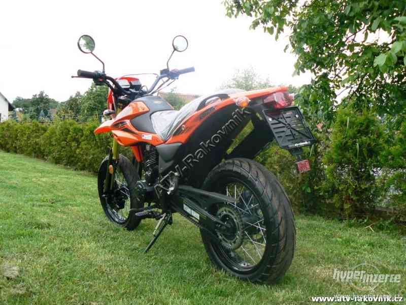 Nový LONCIN SuperMotard 125 - foto 3