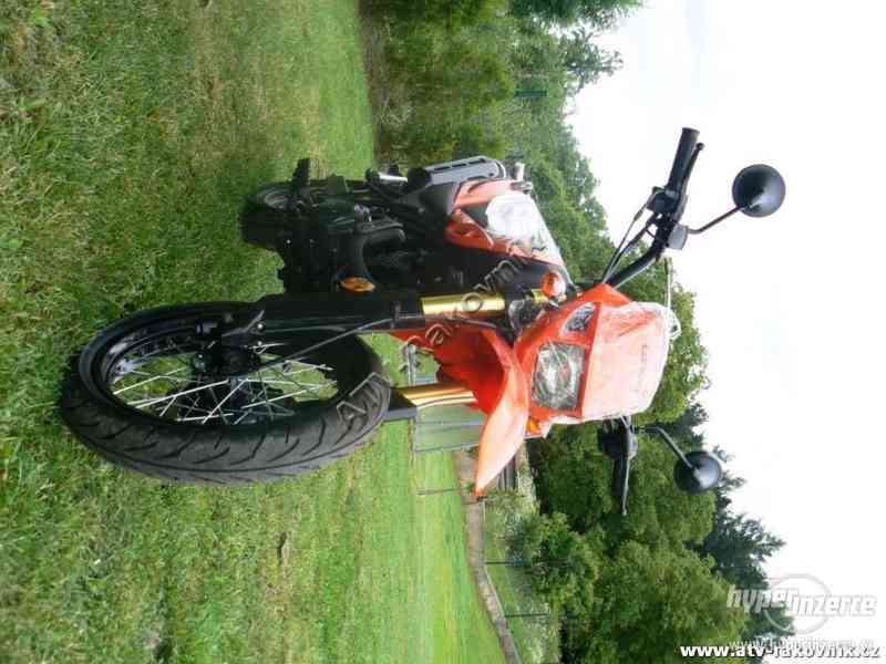 Nový LONCIN SuperMotard 125 - foto 5