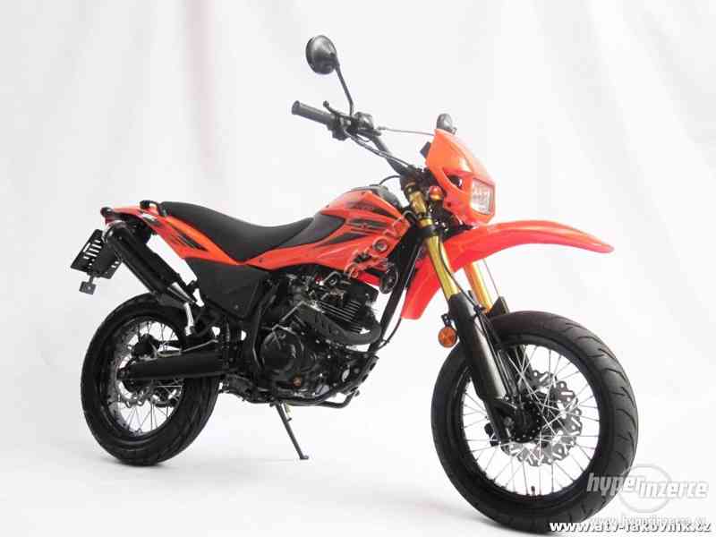 Nový LONCIN SuperMotard 125 - foto 8