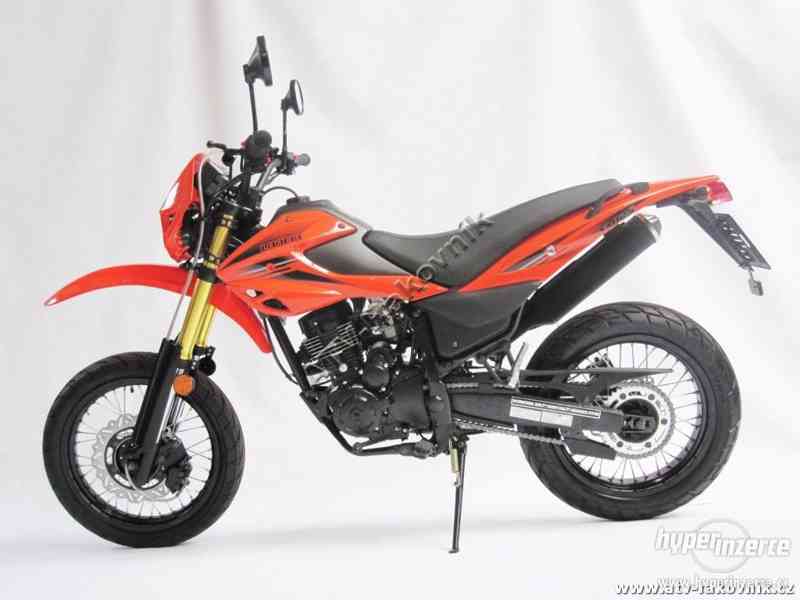 Nový LONCIN SuperMotard 125 - foto 10