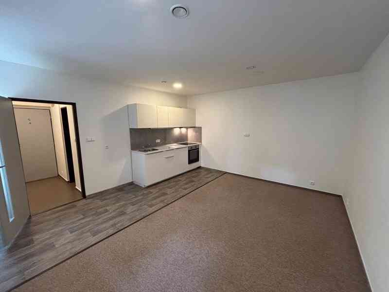 Pronájem bytu 1+kk 30 m² Čáslav, Boženy Němcové 2065, 206504 - foto 2
