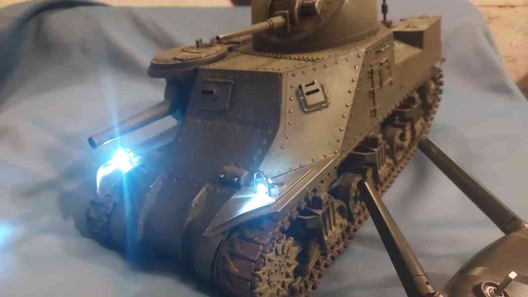 Rc tank m3lee - foto 4