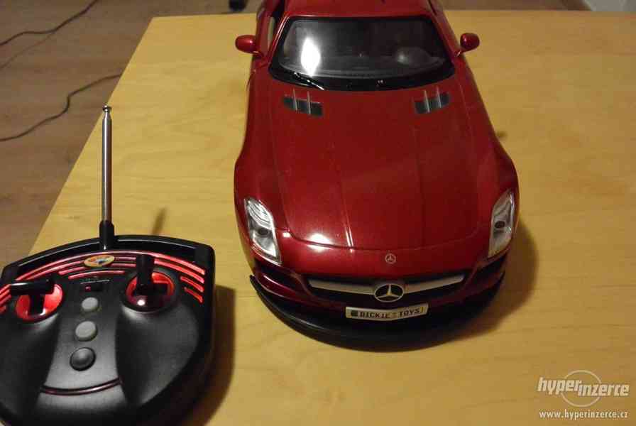 Auta model Mercedes kupe cervena elektro, Nove - foto 3