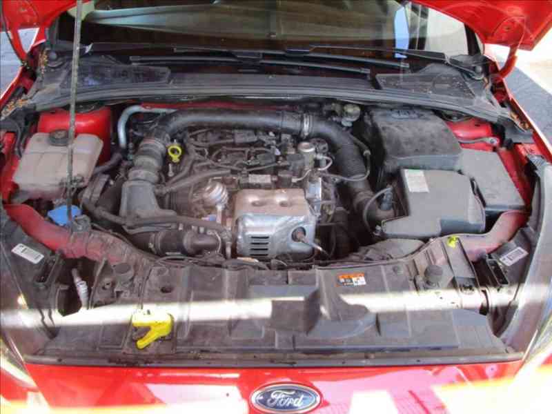 Ford Focus 1,0 EcoBoost 125k DIGI.KLIMA - foto 13